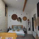 לינה וארוחת בוקר Le Cosy Cabarieu Saint-André-de-Cubzac