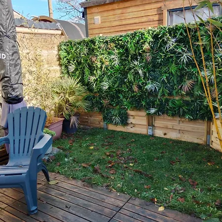 Le Cosy Cabarieu Bed & Breakfast