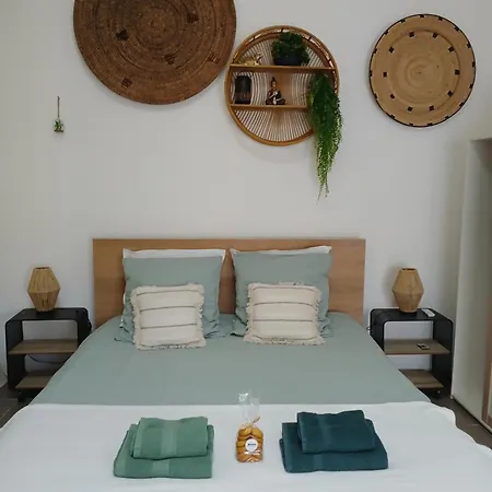 Le Cosy Cabarieu Bed & Breakfast 3*