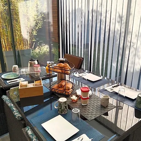 Le Cosy Cabarieu Bed & Breakfast